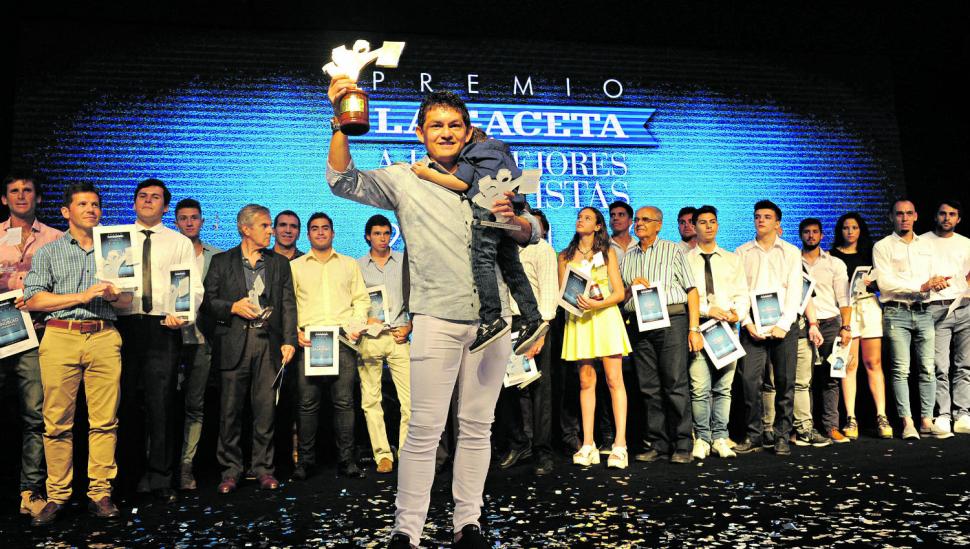 “Aquí hay 37 ganadores”