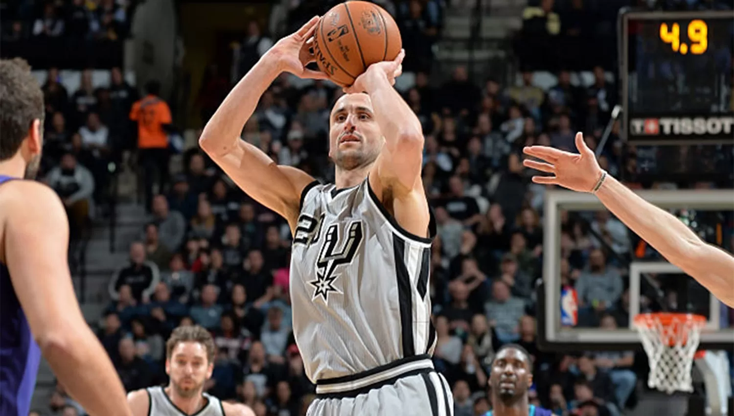 Los Spurs de Ginóbili animan el lunes lleno de básquet: hora, TV y el resto de la agenda deportiva