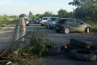 Tucumán se despertó con cortes de rutas, vuelos cancelados y paro docente