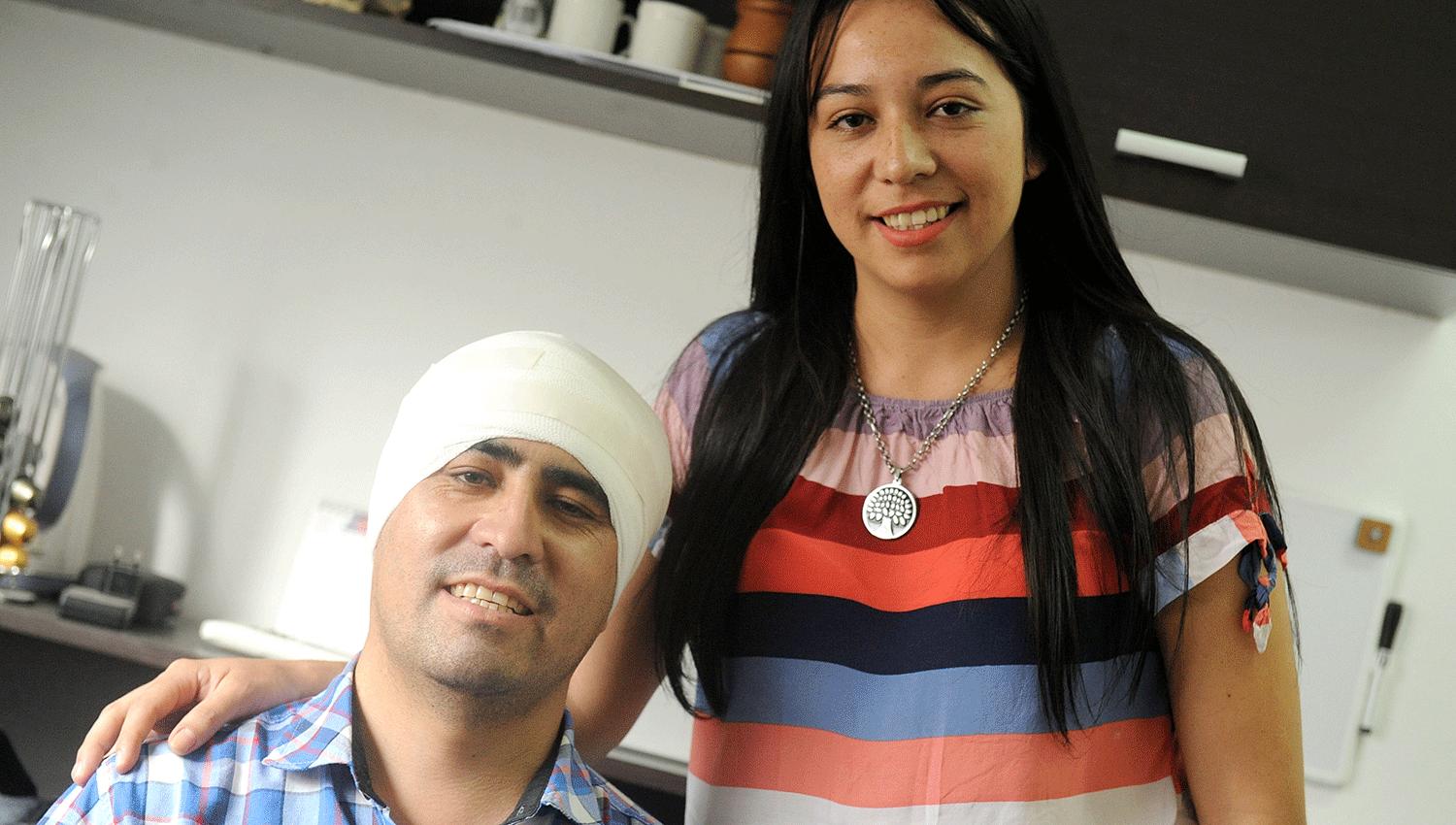 Cirugía en el hospital Padilla: mientras hablaba, le sacaron un tumor del cerebro