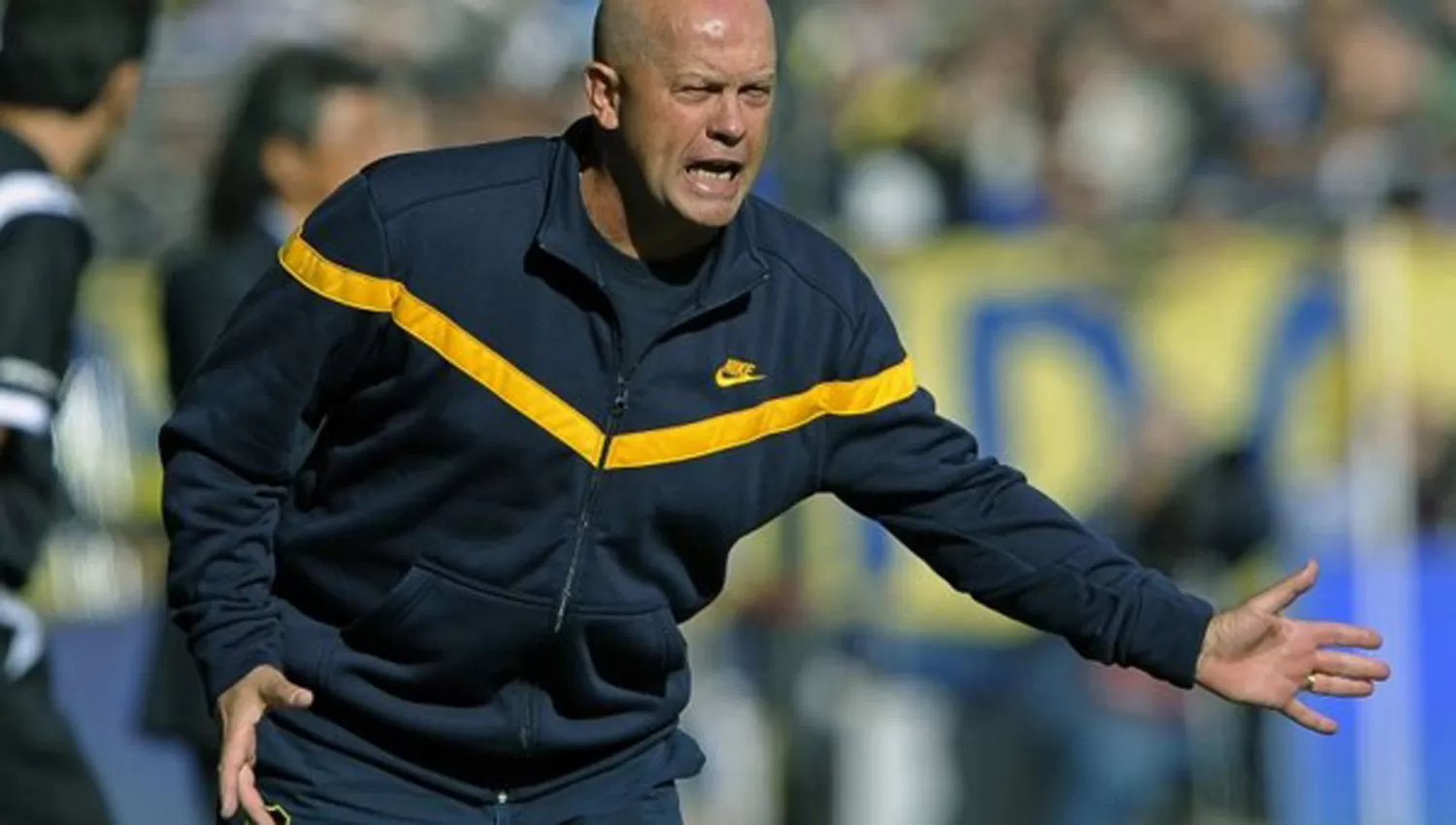VIEJO CONOCIDO. Carlos Ischia dirigió a Boca y  Racing, entre otros, y se hará cargo de The Strongest, rival de Atlético. (ARCHIVO)
