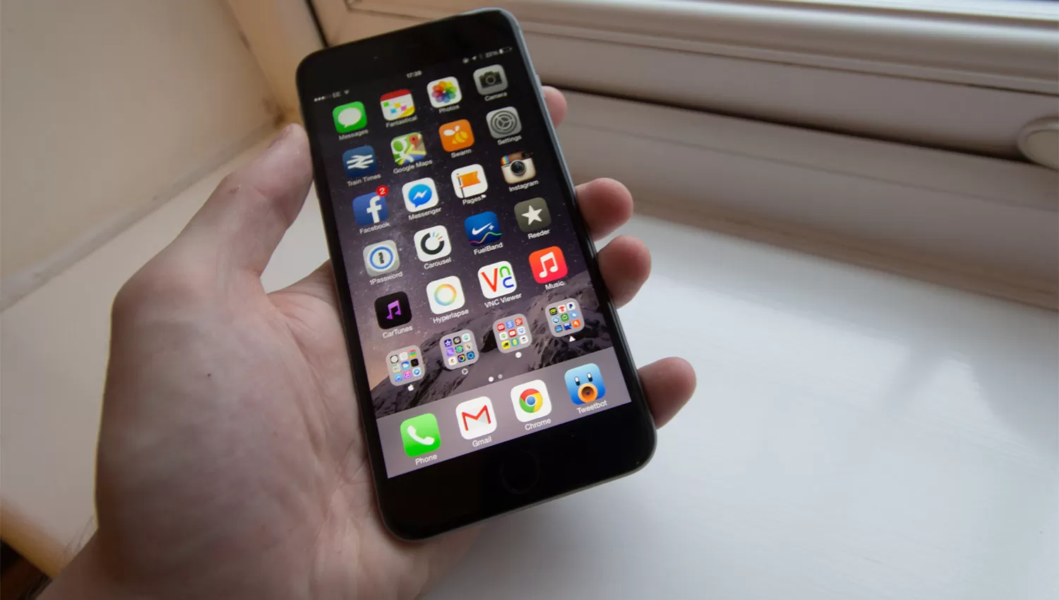 Apple admitió que relentiza deliberadamente los modelos antiguos de iPhone