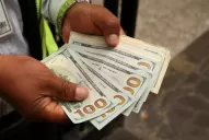 El dólar llegó a tocar el máximo histórico, pero luego bajó a $ 18