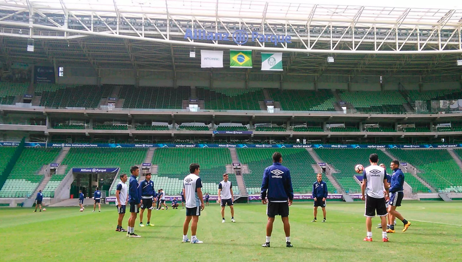 UN RECUERDO. Atlético ya jugó en Brasil, en el estadio Allianz Parque, ante Palmeiras. (ARCHIVO)