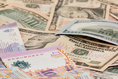 Sin freno: el dólar volvió a subir y marca nuevo récord