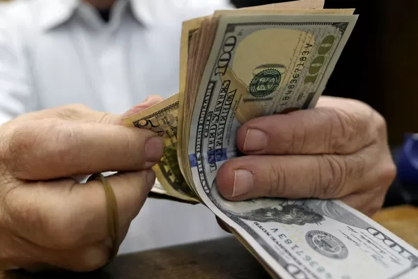 Un ex presidente del Banco Central dijo que el dólar tendría que valer entre 22 o 23 pesos