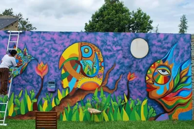 El muralismo es una forma de compartir arte con la gente en la calle