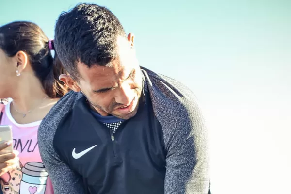 El margen de negociación para el regreso de Tevez a Boca se acorta