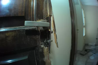 Volvió de pasar la Navidad en Buenos Aires y se encontró con la casa vacía: sospechan de sus hijos