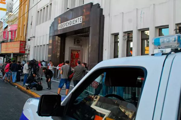 Allanaron la sede de Independiente por una investigación de lavado de dinero