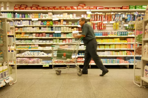 Debían cambiar los objetivos de inflación, coinciden economistas