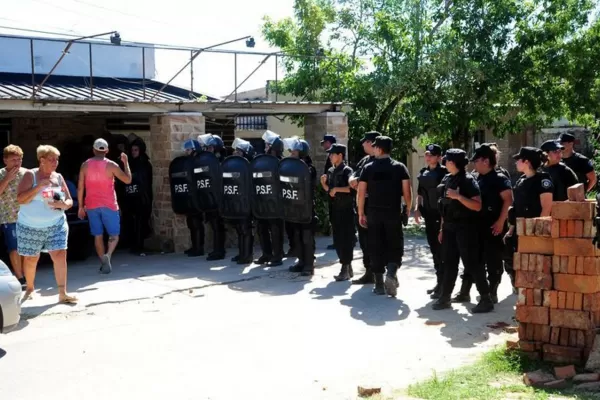 Un agente penitenciario de Santa Fe asesinó a balazos a su ex mujer y a otras cuatro personas