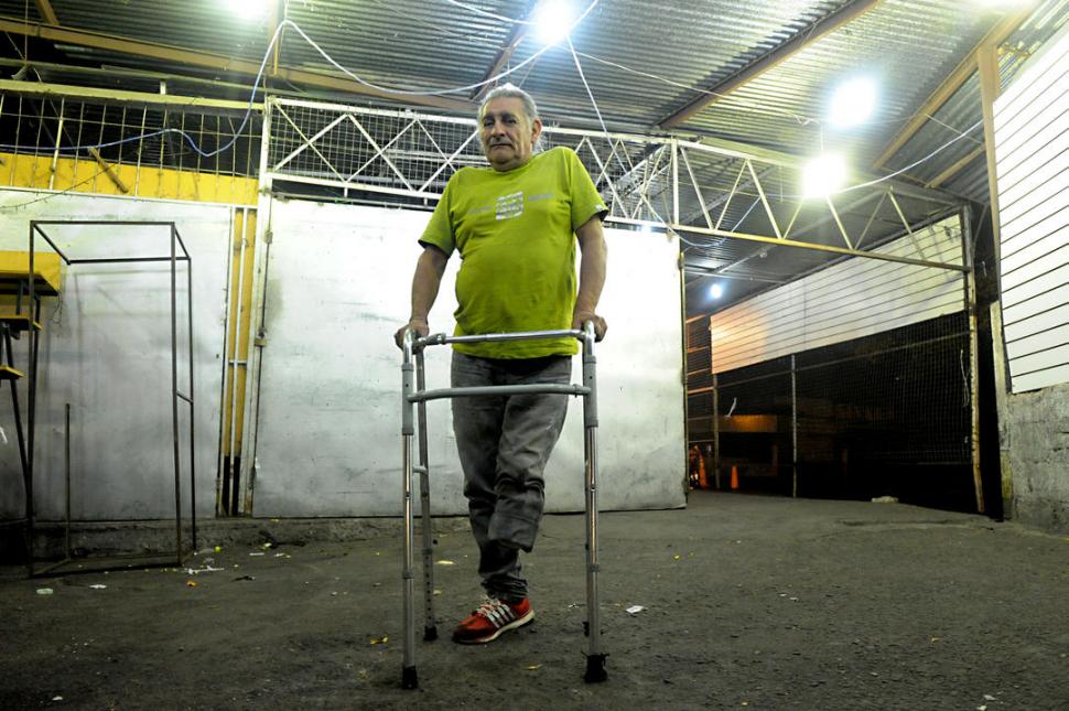  Antonio Zelarayán perdió una pierna a causa de la diabetes. Espera que en 2018 se concrete un anhelo: contar con la prótesis ortopédica que tanto necesita. 