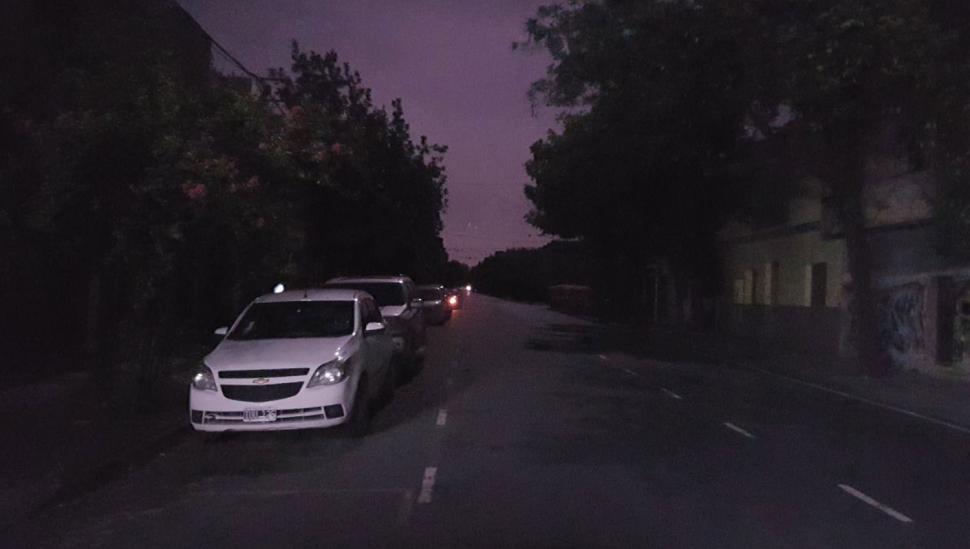 Un apagón dejó a oscuras a miles de tucumanos durante la madrugada