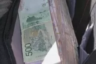 Un contador se llevaba dólares y joyas en una bolsa