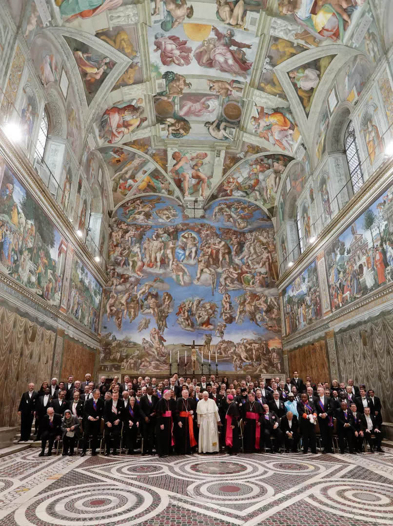 LA CAPILLA SIXTINA. El Papa se reunió con representantes diplomáticos de 185 países acreditados en la Santa Sede. reuters