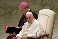 El Papa Francisco le quitó el estado clerical a un cura chileno, acusado de abusar de niños