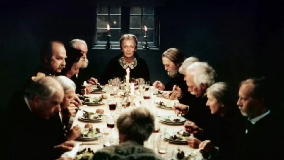 LA FIESTA DE BABETTE. La película danesa narra una cena que los comensales temen que sea diabólica, cuando era todo lo contrario. 