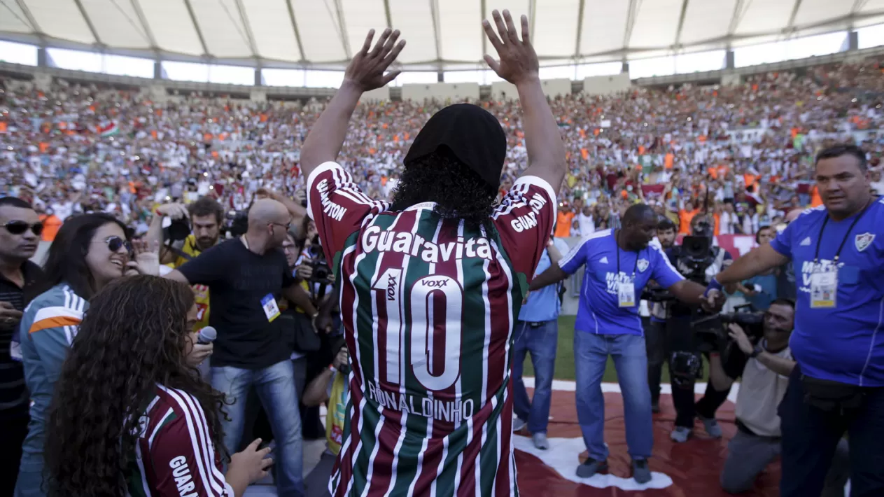 HASTA SIEMPRE. Ronaldinho, sin saberlo, jugaría sus últimos nueve partidos con la camiseta de Fluminense. ARCHIVO