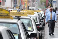 Dueños de taxis harán cortes de calles si no sube la tarifa