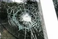 Buscan a los autores del ataque que sufrió la casa de Alfaro