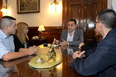 Según el Gobierno, la pileta del club Prensa no estaba habilitada