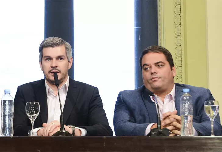 RESPALDO. Marcos Peña y Jorge Triaca durante una conferencia de prensa. FOTO TOMADA DE PERFIL
