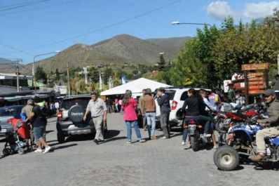 El calor y algunas nubes marcarán el inicio de la semana