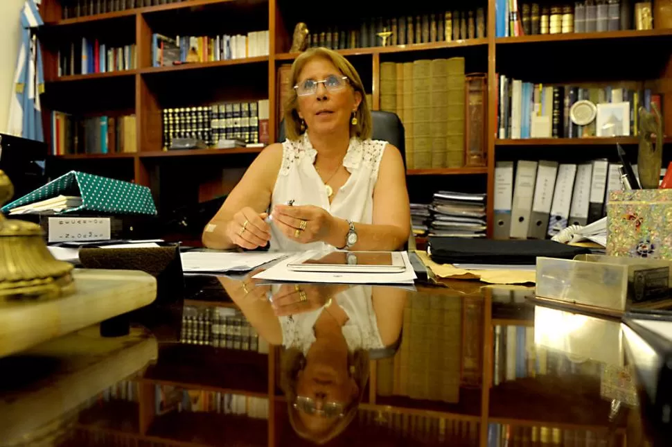 BALANCE. La primera rectora mujer está a cuatro meses de cerrar su propio capítulo en la política universitaria. la gaceta / foto de franco vera