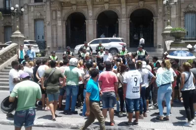 Los afectados por los gestores tuvieron una reunión en Casa de Gobierno: no nos darán una solución habitacional