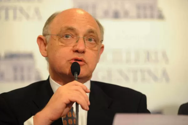 El ex canciller Héctor Timerman fue operado con éxito de un cuadro pulmonar agudo