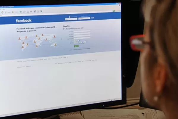 Facebook duplicará su personal para luchar contra mensajes de odio