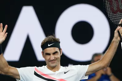 Federer se mete en semifinales y saca chapa en la defensa del título en el Abierto de Australia