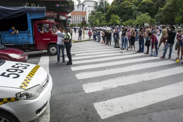 Una protesta, una visita inesperada y una aprehensión