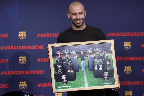 Mascherano dijo adiós entre honores y saludos