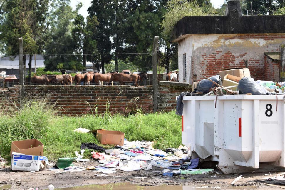 Los vecinos de la “Volanta” padecen por los malos olores