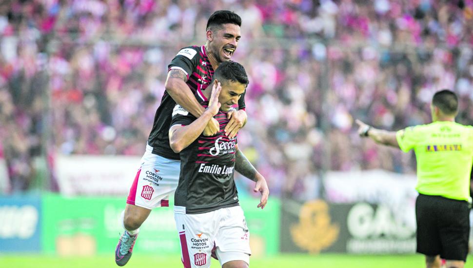 Con la marca de Forestello, el “Santo” volvió a ganar en casa