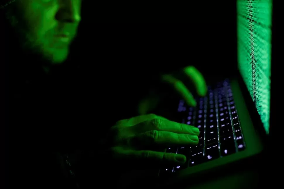 SEGURIDAD. La acción de cibercriminales cuesta dinero o privacidad de datos. REUTERS