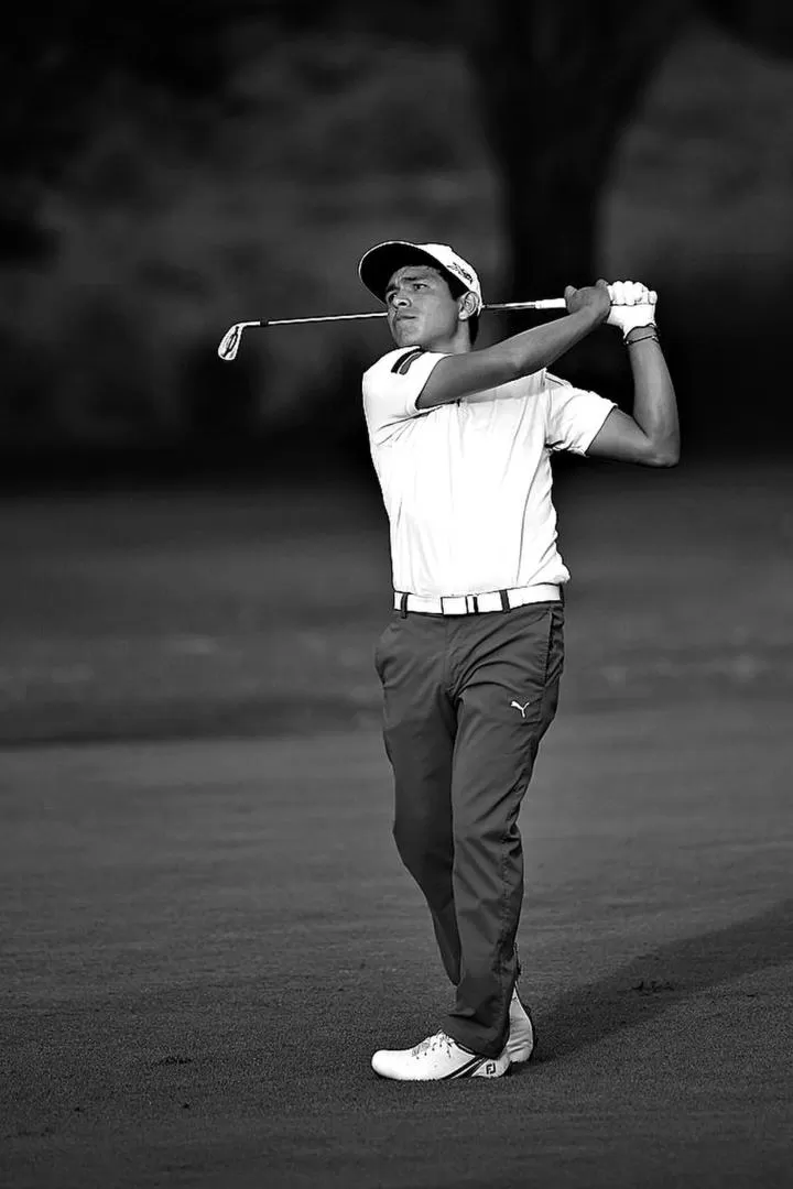 ENVIÓN. Núñez acertó siete birdies, su desafío será sostener el ritmo hoy.