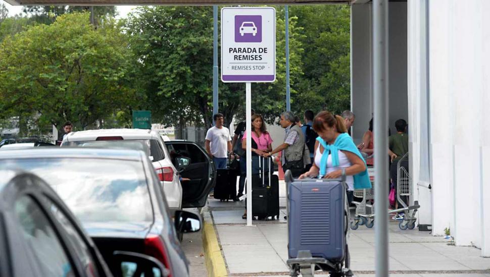 No está regulado el transporte desde el aeropuerto
