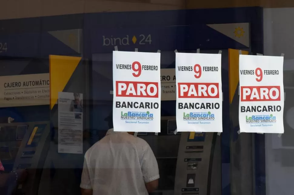 CERRADO. Por el feriado de Carnaval, los bancos abrirán recién el miércoles. la gaceta / foto de Analía Jaramillo