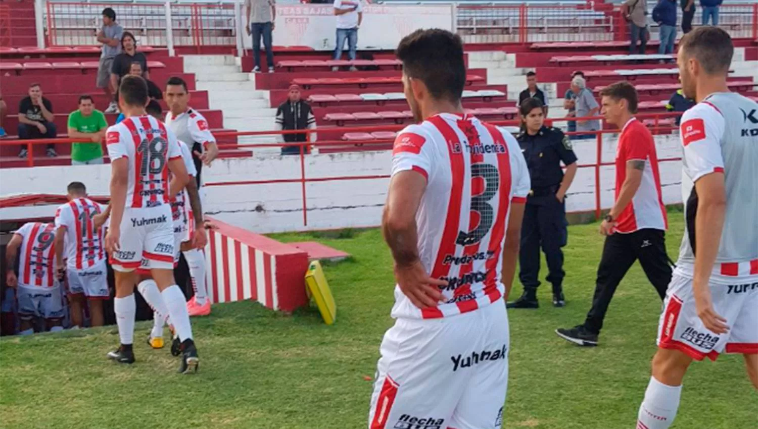NO PUDO SER. San Martín jugó mal y perdió con Riestra en el estadio de Los Andes. (@CASMOficial)