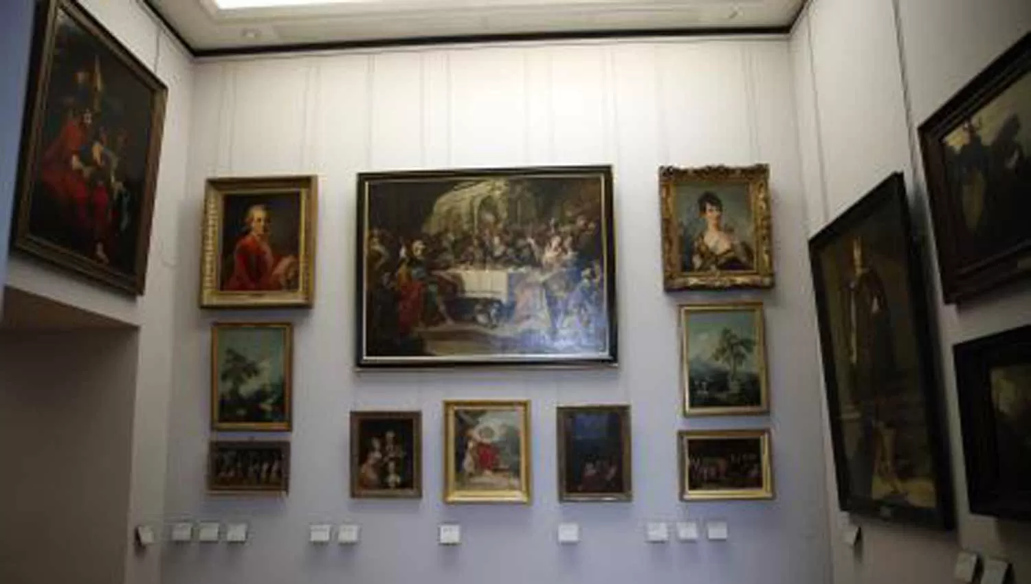 MUSEO DE LOUVRE. Se exhiben 31 pinturas saqueadas por los nazis durante la Segunda Guerra Mundial.(FOTO TOMADA DE TWITTER)