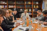 Estofán logra adhesión en el CAM para su idea de jurados vecinos