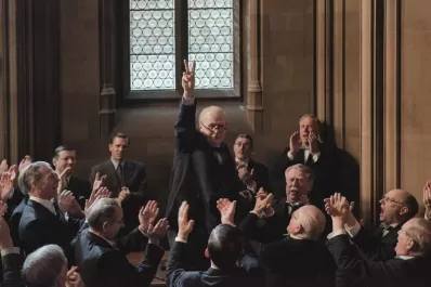 Winston Churchill hace soñar con el Oscar a Gary Oldman