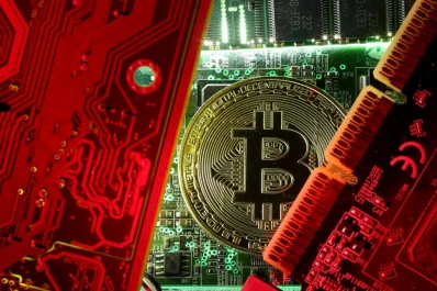 Investigan una gran estafa con bitcoins