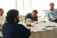 En el retiro espiritual, el Presidente repartió críticas y elogios