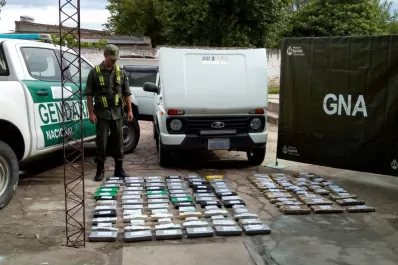 Gendarmería secuestró 74 kilos de cocaína en Burruyacu