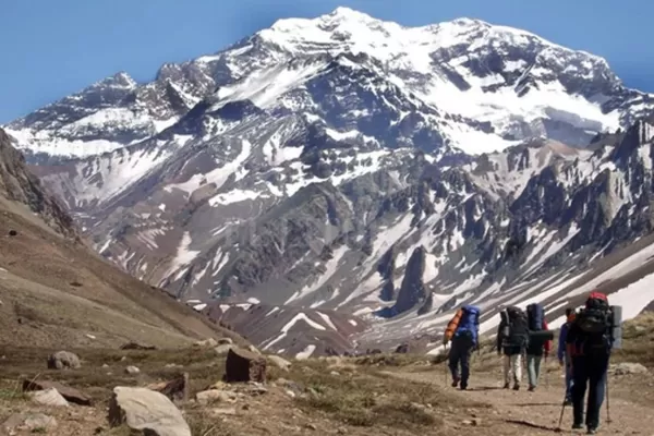 Una mujer de 83 años intentará escalar el Aconcagua junto a 10 famosos deportistas