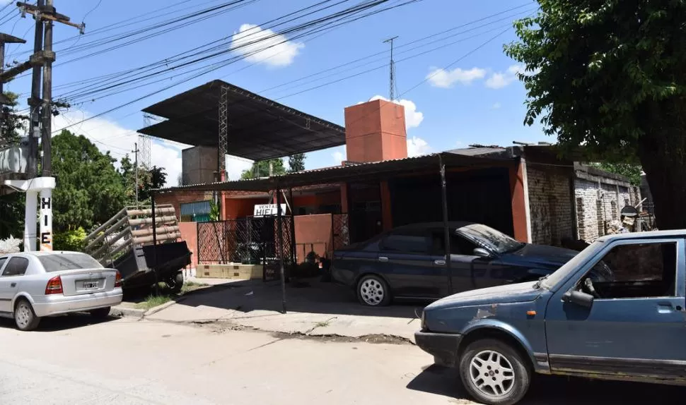 EL NEGOCIO. Darío Correa maneja su negocio en su humilde casa del barrio Roca de la ciudad de Aguilares. la gaceta / foto de osvaldo ripoll